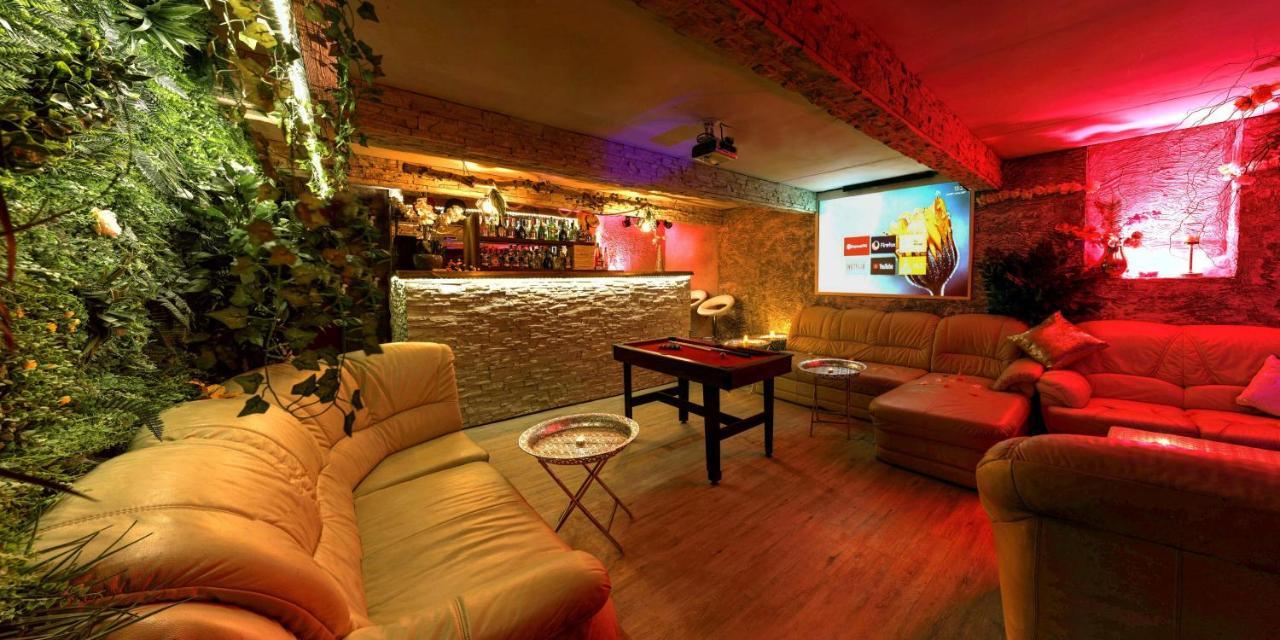 Afrodita Wellness Apartman Прага Екстер'єр фото